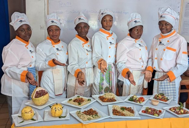 International and Afro-Cameroonian cooking
